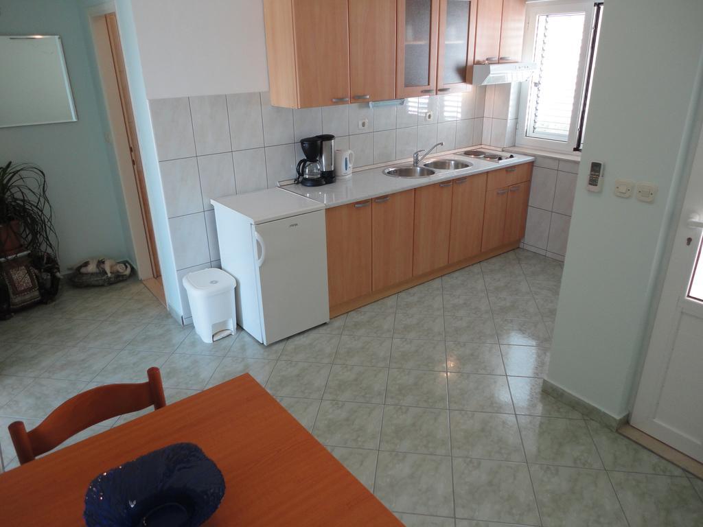 Vucic Apartments Хвар Экстерьер фото