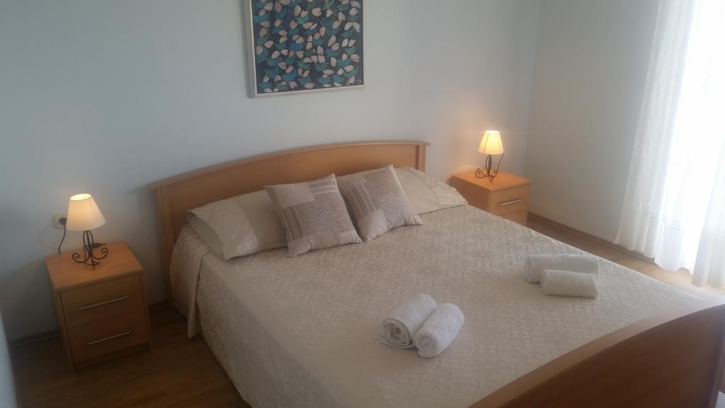 Vucic Apartments Хвар Экстерьер фото