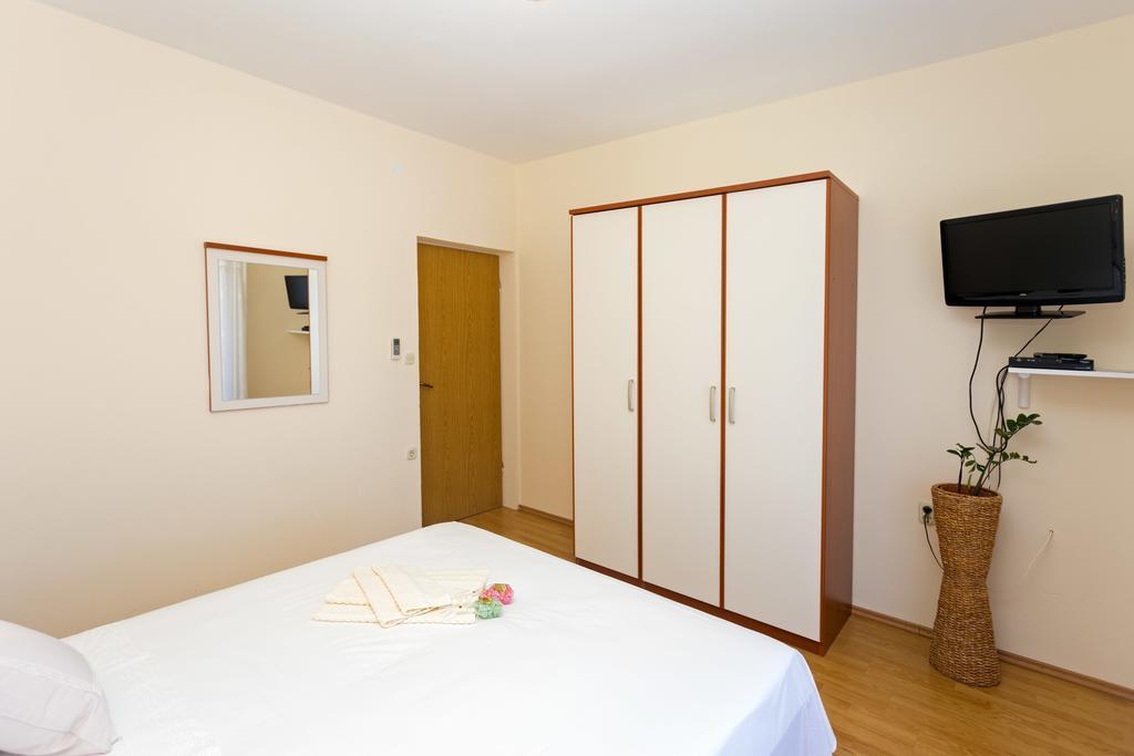 Vucic Apartments Хвар Экстерьер фото